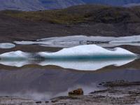 Lanzenartige Eisscholle mit Spiegelbild beim Hoffellsjökull - Ostisland